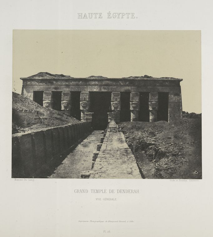 Haute Égypte. Grand Temple de Denderah : vue générale.