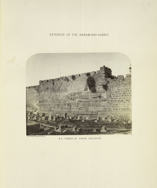Exterior of the Haram-ash-Shárif : n.e. corner of Haram enclosure