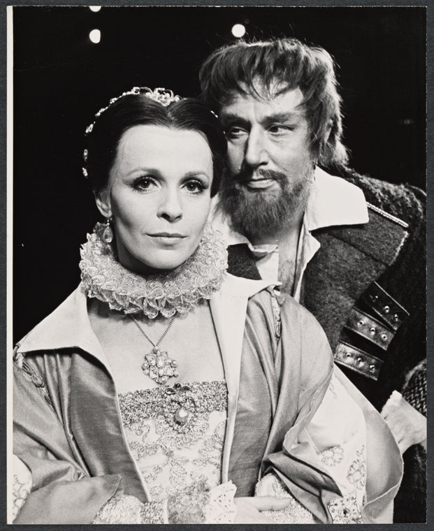 Claire Bloom and unidentified in the stage production Vivat! Vivat Regina!