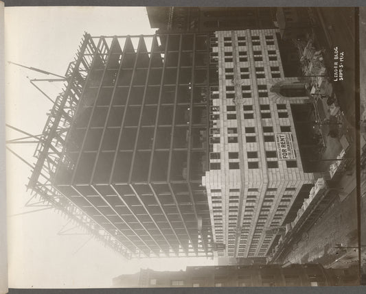 Leader Building