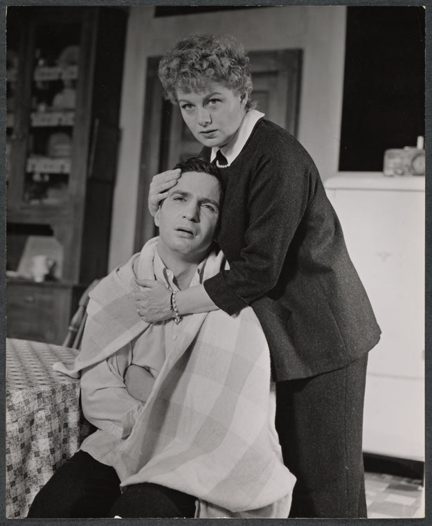 Ben Gazzara and Shelley Winters in the stage production A Hatful of Rain