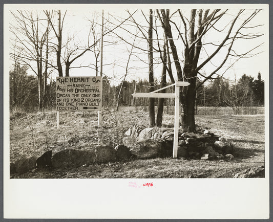 Sign erected by the Hermit. Freeport, Maine.