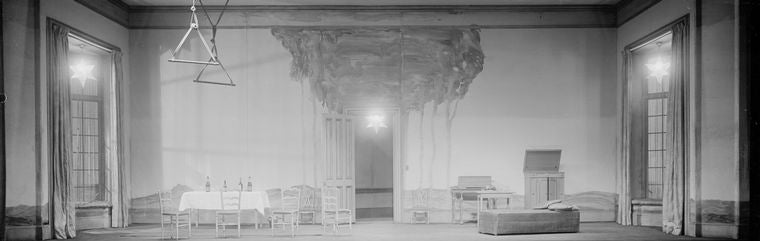 Setting by Robert Edmond Jones. (Act 2)