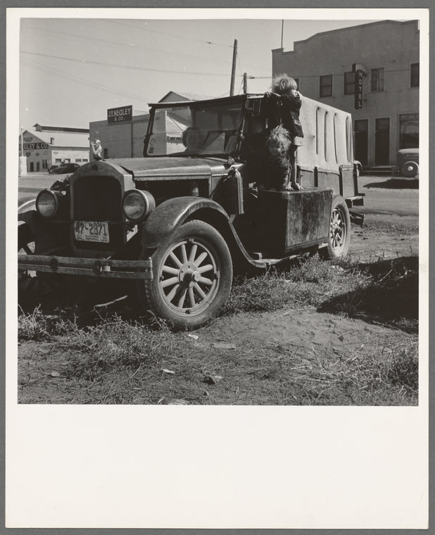 Family, one month from South Dakota, now on the road in California. Tulelake, Siskiyou County, California. See general caption number 65