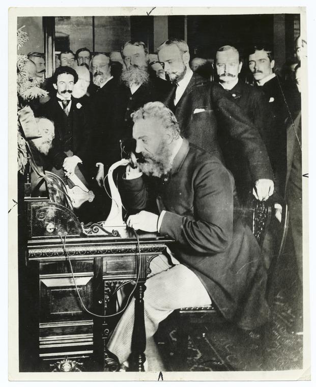 Bell opening the Chicago-New York long distance line, 1892