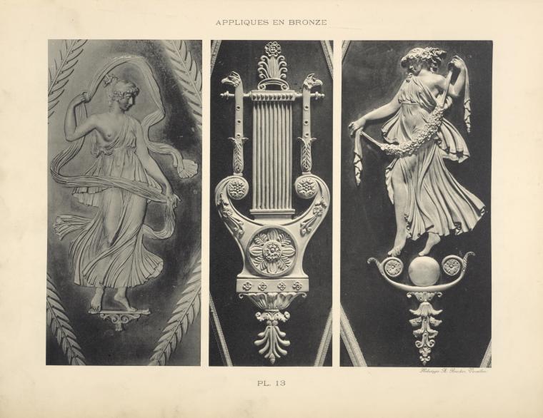 Figure de gauche.-- applique en bronze ciselé et doré ornant la face d'une stèle (château de la Malmaison).][...]