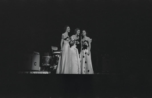 Andrews Sisters in performance