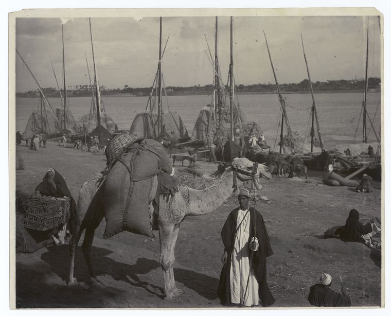 Nile, Egypt ;  Ancient transportation, Egypt.