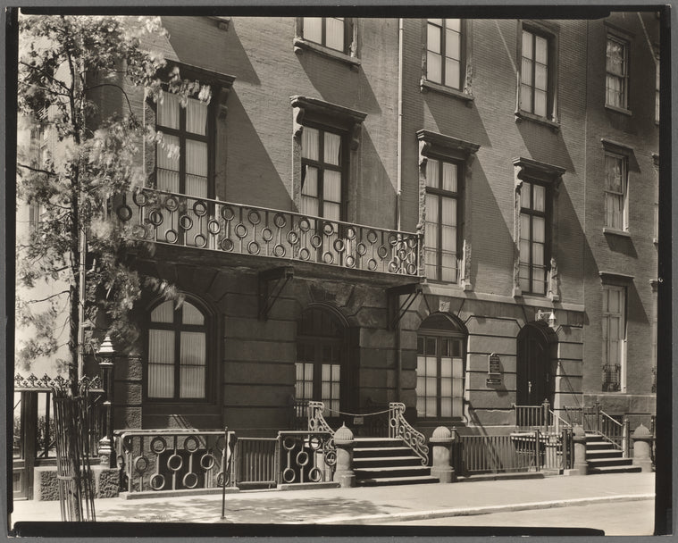 Facade, 14 West 12th Street