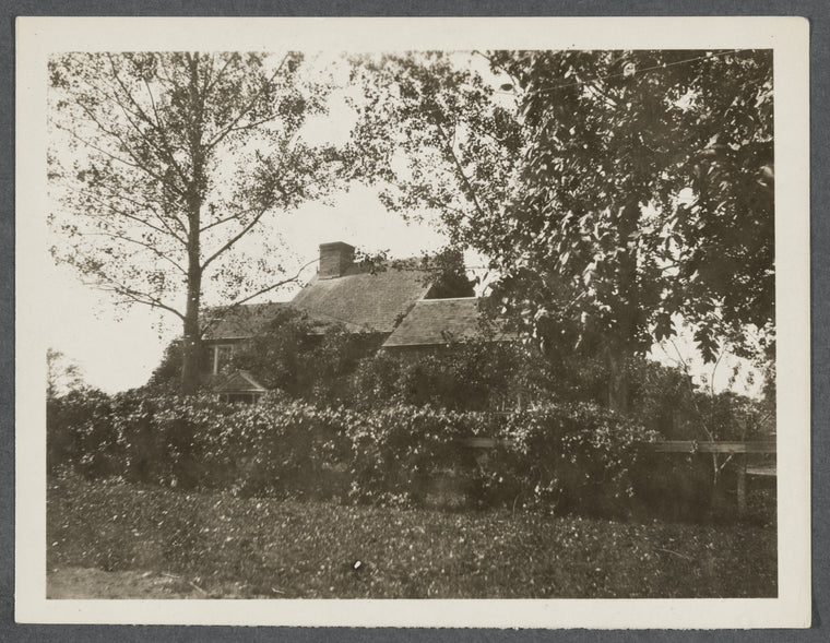 G.S. Miller's house (1873). Eastern part not attached to other house. West side road from Acabonack to Fire Place. East Hampton, East Hampton