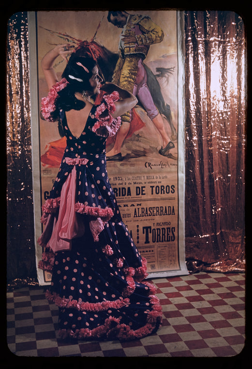 La Argentinita in a gypsy dance
