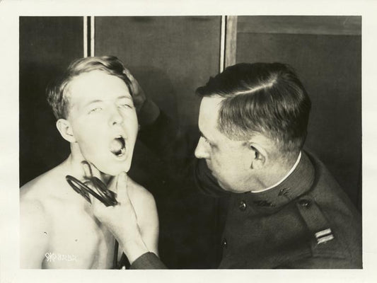 Physical examination of  aviation recruits at the Episcopal Eye & Ear Hospital, Washington, D.C. Examinataion of the teeth. (3-1918)