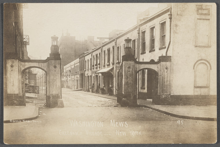 Washington Mews: Greenwich Village -- New York