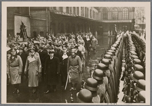 At the invitation of the Reich government in Berlin, the Chairman of the Council of People's Commissars of the Soviet Union and concurrent People's Commissar for Foreign Affairs Molotov joined with the Reich government...