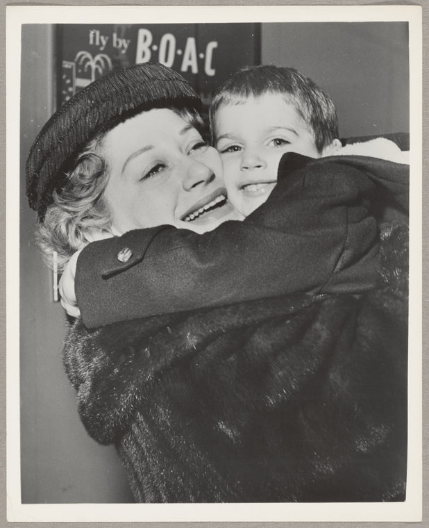 Regina Resnik with her son