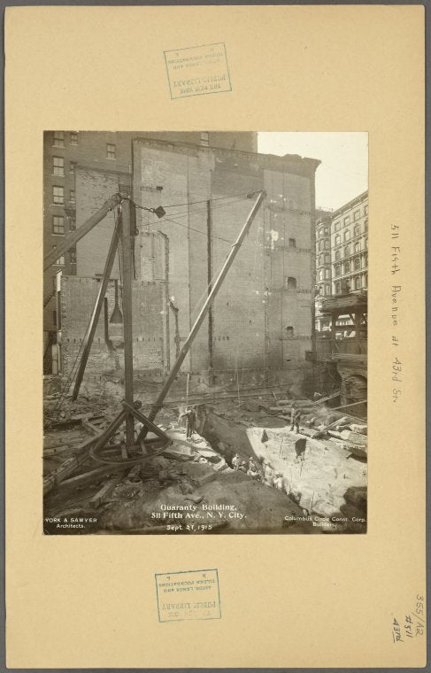 Manhattan: 5th Avenue - 43rd Street