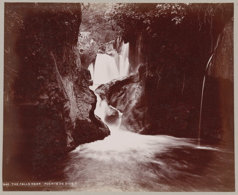 The falls near "Puente de Dios"