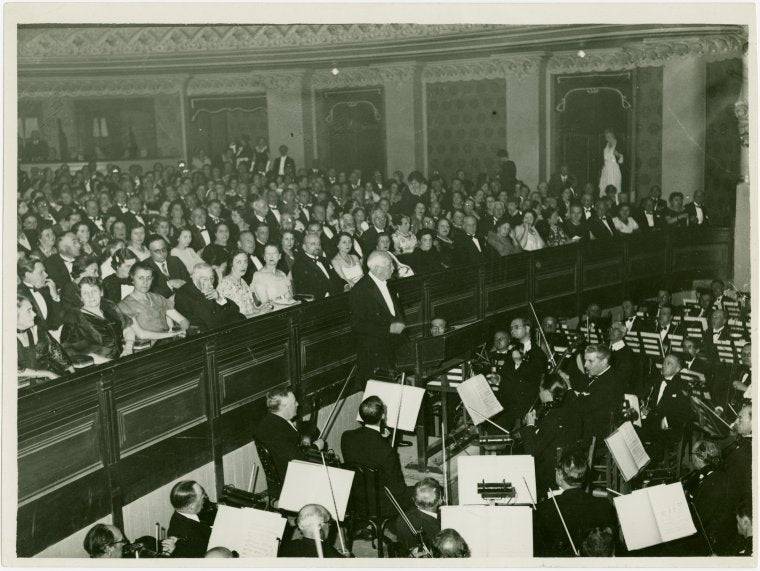 Richard Strauss conducting Lily Djanel in "Salome"