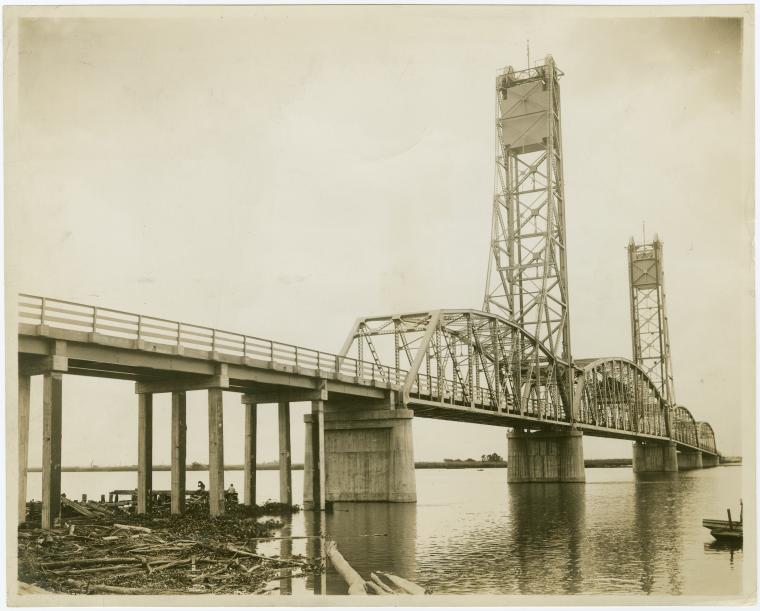 Mobile River crossing of Cochrane Bridge across Mobile Bay