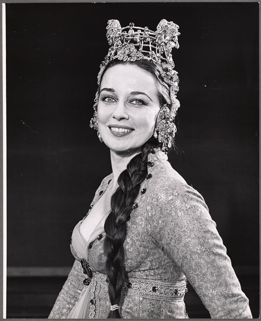 Patricia Morison in the 1965 revival of the stage production Kismet