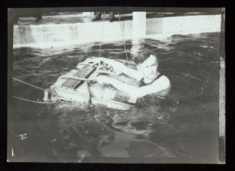 Harry Houdini in the water