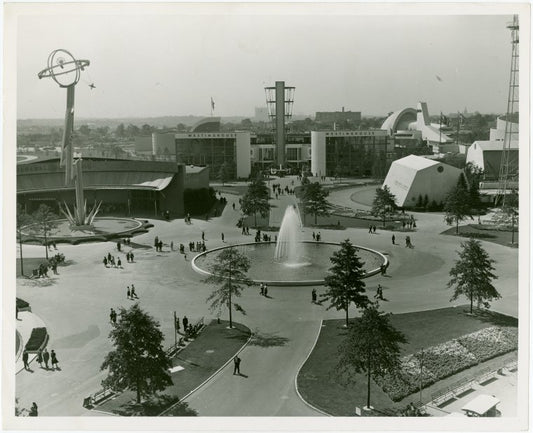 Westinghouse - Building - Aerial view across courtyard