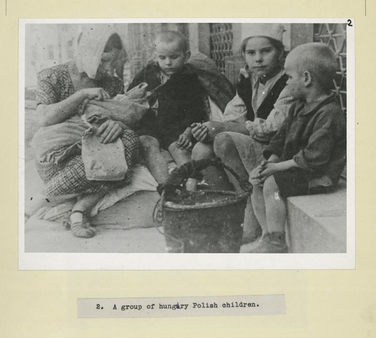 A group of hungry Polish children.