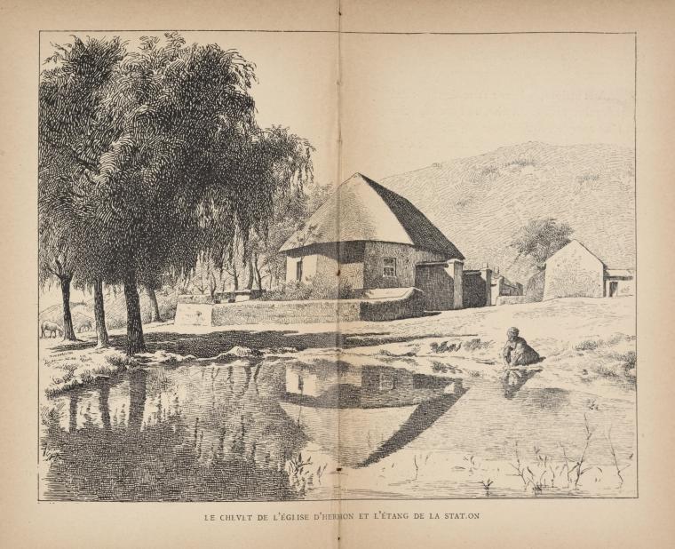 Le chevet de l'église d'Hermon et l'étang de la station.