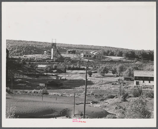 Giant breaker of Lehigh Navigation Coal Company at Lansford, Pennsylvania.
