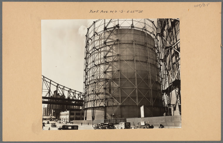 Gas Tank and Queensboro Bridge, East 62nd Street & York Avenue
