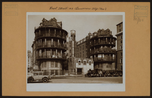 Manhattan: Front Street - Gouverneur Slip