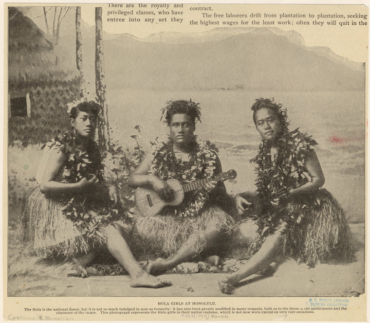 Hula girls at Honolulu