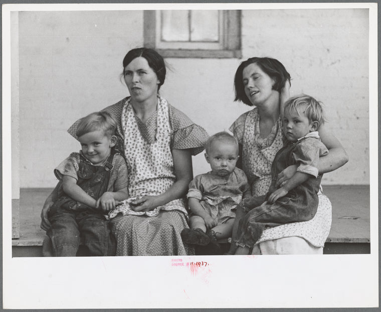 Mrs. Hallett and Mrs. Weber with their children, Tompkins County, New York