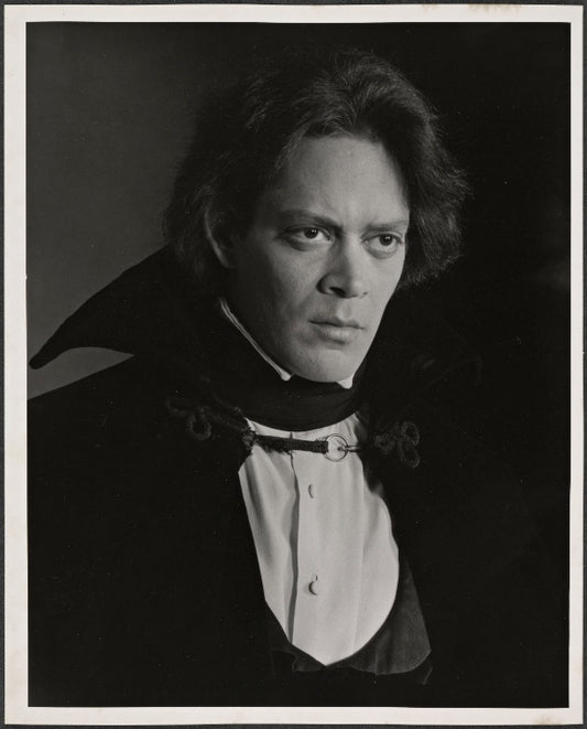 Raul Julia in publicity photo for the 1977-80 Broadway revival of Dracula