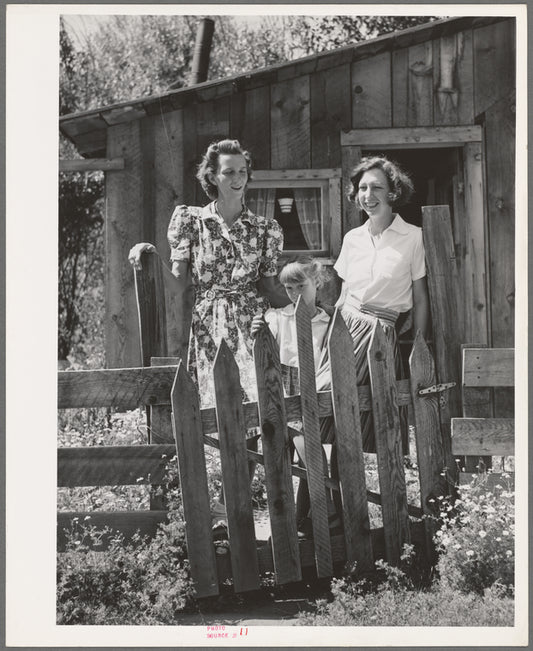 Ola, Idaho. FSA (Farm Security Administration) Ola self-help cooperative. Wives of some of the members with a daughter of one