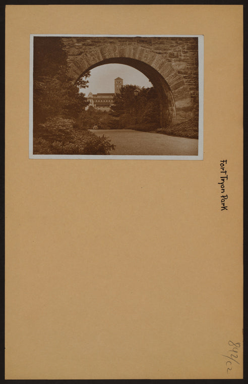 Manhattan: Fort Tryon Park.