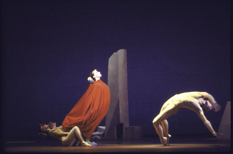 Martha Graham Dance Company, Peggy Lyman and Tim Wengard in "Frescoes", choreography by Martha Graham