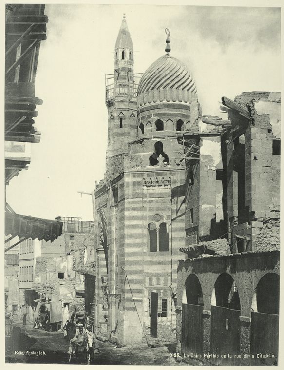 Le Caire partie de la rue de la citadelle.