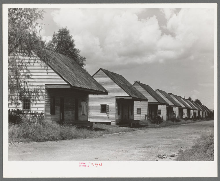 Row of Negro cabins, Destrehan, Louisiana
