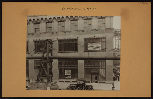 Manhattan: 7th Avenue - 49th Street (West)