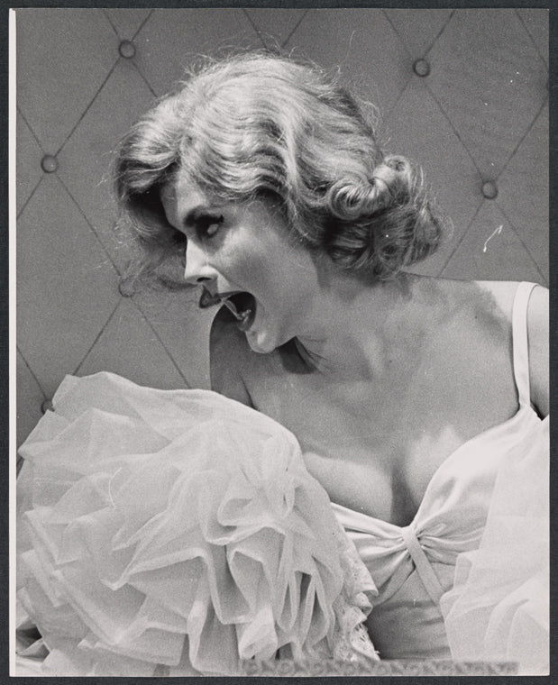 Pamela Tiffin in the stage Dinner at Eight.