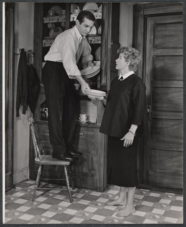 Ben Gazzara and Shelley Winters in the stage production A Hatful of Rain