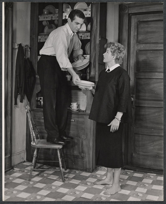 Ben Gazzara and Shelley Winters in the stage production A Hatful of Rain