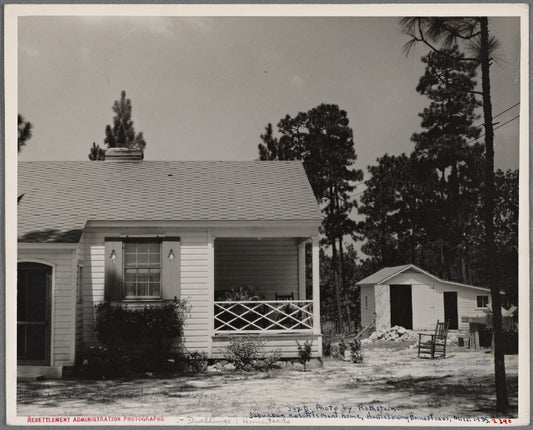 Suburban resettlement house at Hattiesburg, Miss