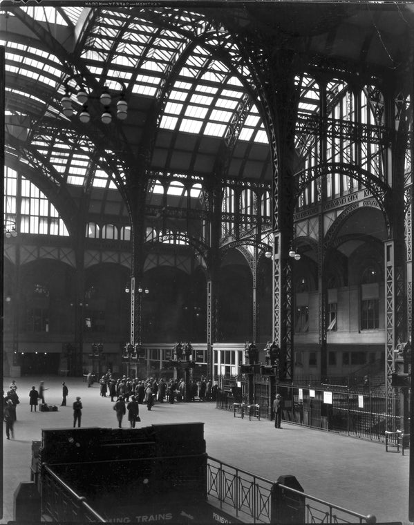 Penn. Station, Interior