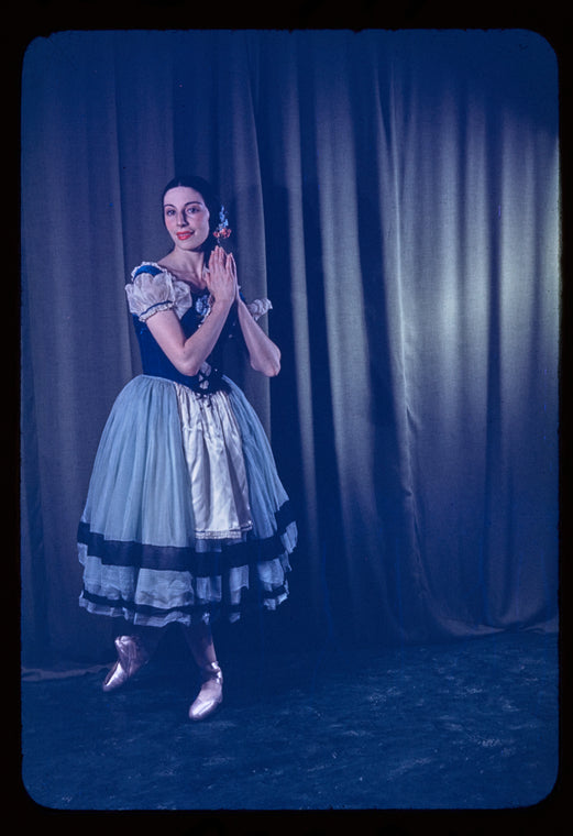 Alicia Markova in "Giselle," Act I