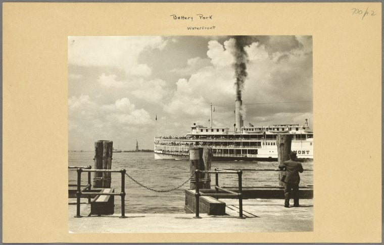 Manhattan: Battery Park waterfront.