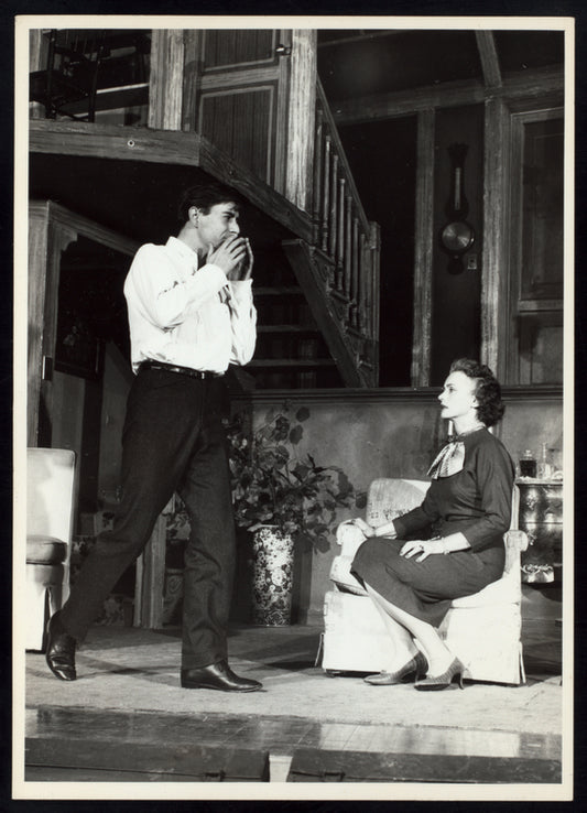 Brian Bedford and Jessica Tandy in the stage production Five Finger Exercise
