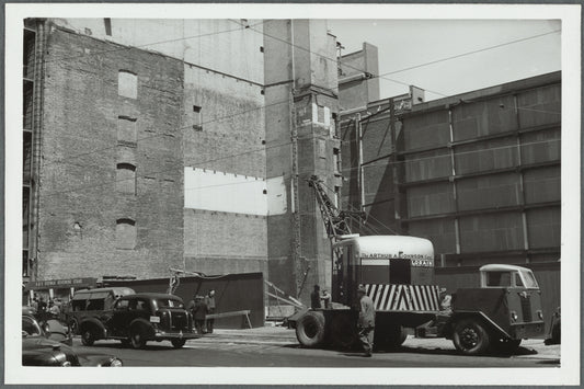 Construction of Abraham & Straus department store on Livingston Street in Brooklyn, N.Y.
