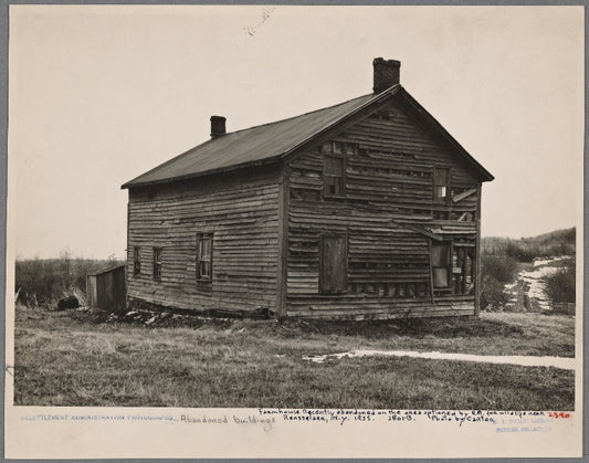 Farmhouse recently abandoned on the area optioned by Resettlement Administration for wildlife near Rensselaerville, New York.